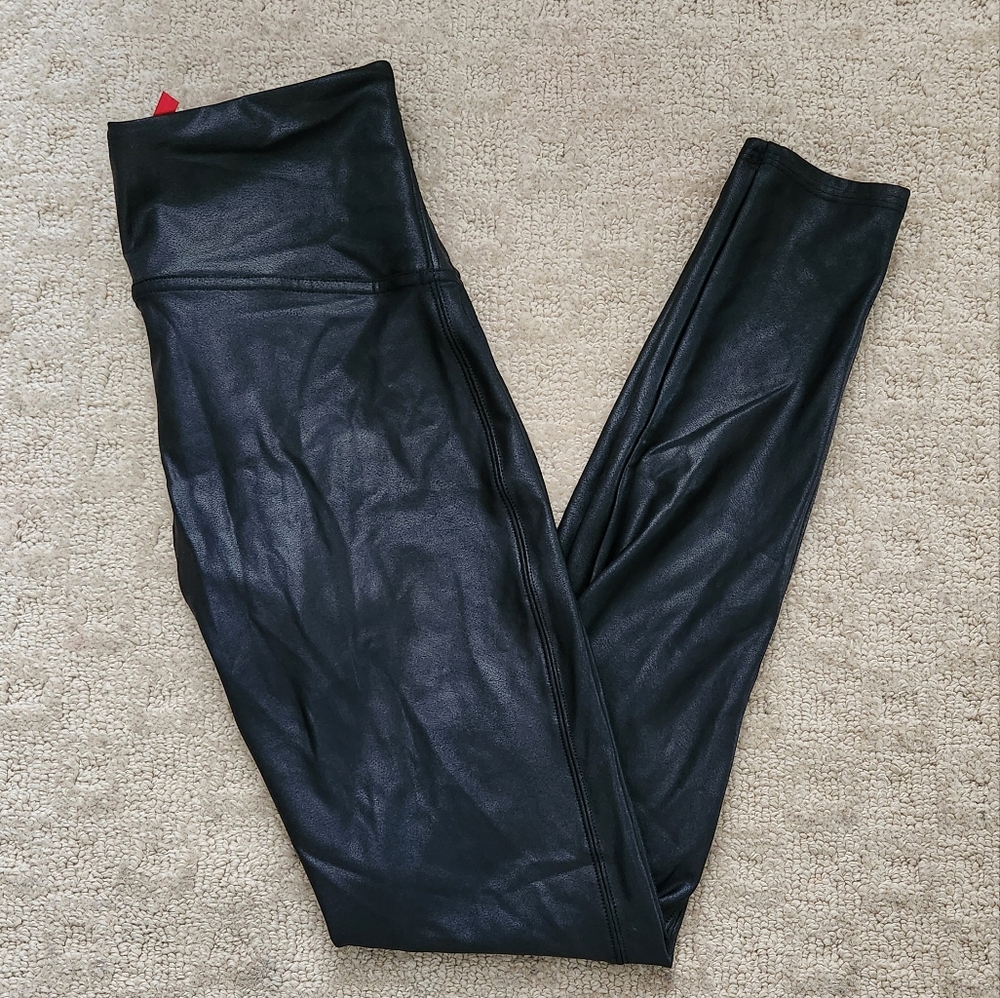 SPANX black faux leather shiny legging pant shapewear control waist Large - Picture 1 of 11
